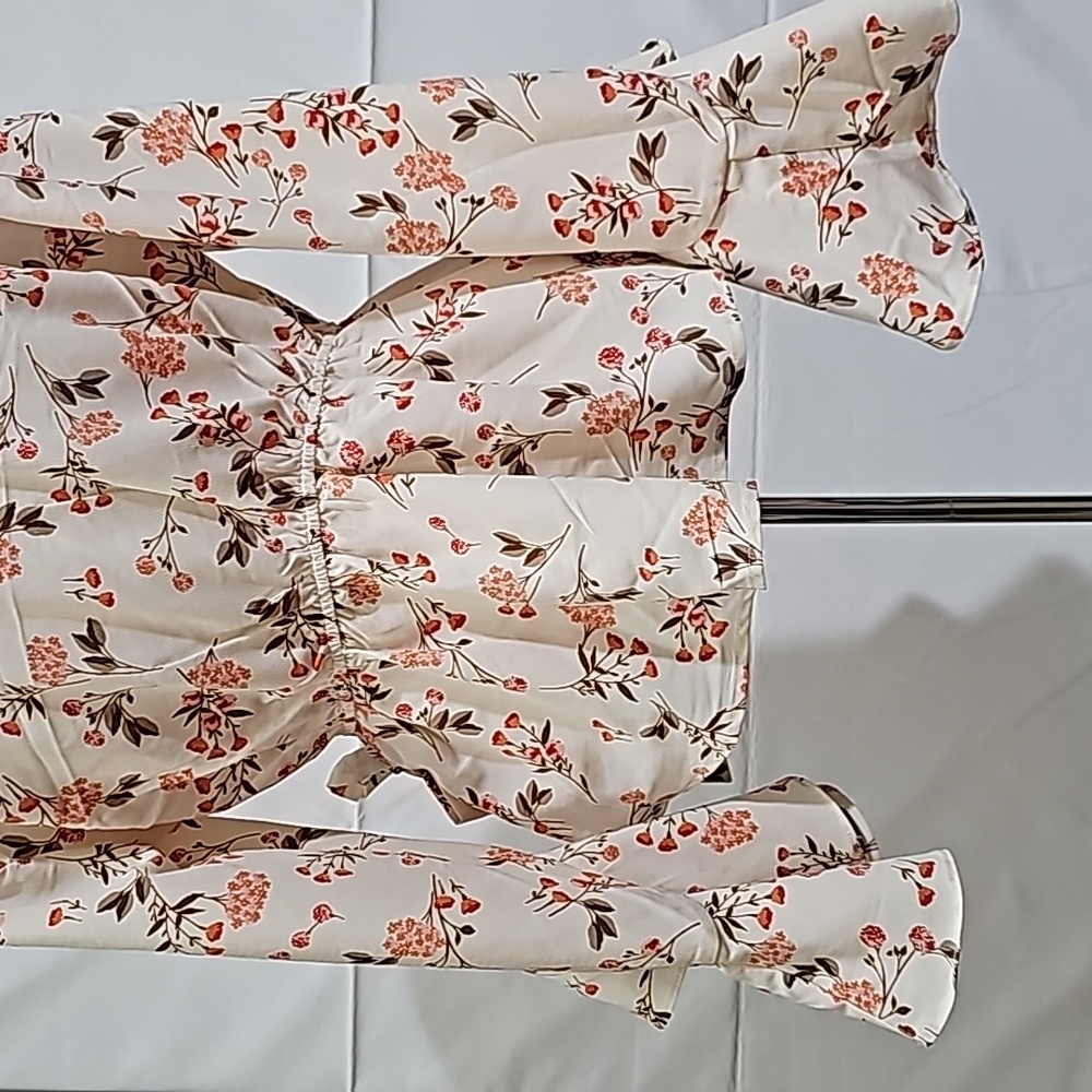 Pretty Floral Top M Meraki - Picture 7 of 9
